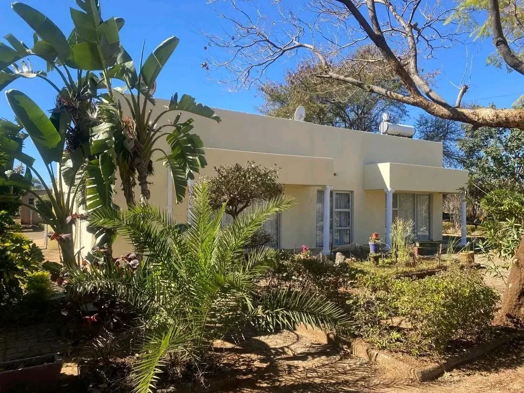3 Bedroom House in Killarney - image 1